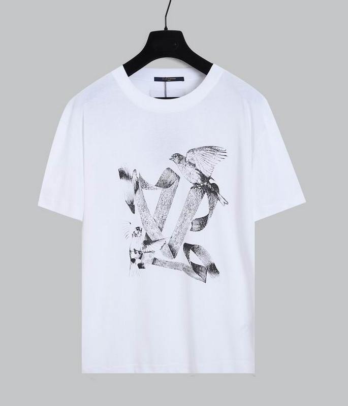 Louis Vuitton Men's T-shirts 818